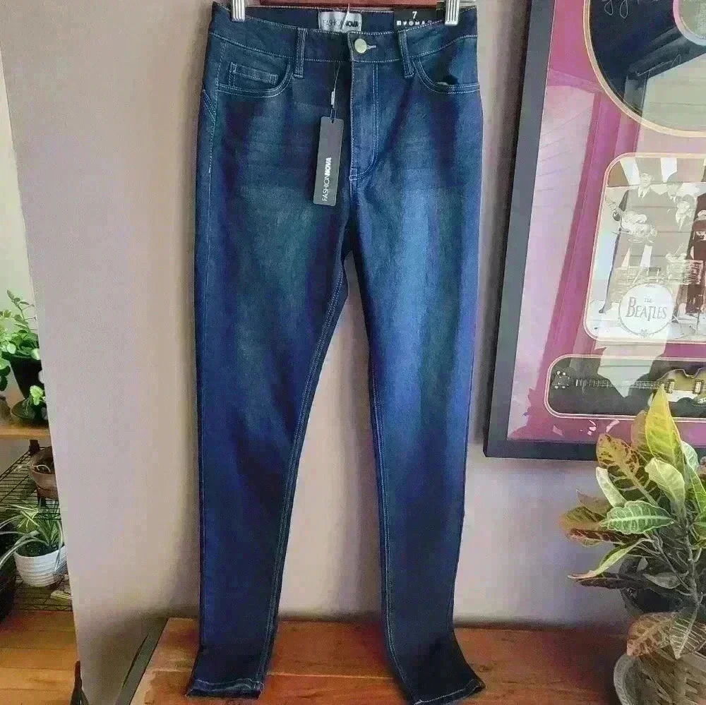 FASHION NOVA Women's Skinny Jeans Dark Blue Size 7 Pockets Mid Rise New